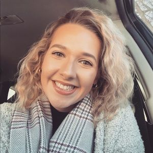 Meet your Posher, Lizzie